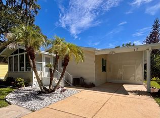 12 Coachmans Ct, Daytona Beach, FL 32119