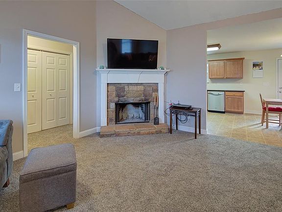 4th image of 49 Miller Dr