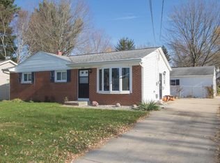 2528 Cumberland St, Kalamazoo, MI 49006