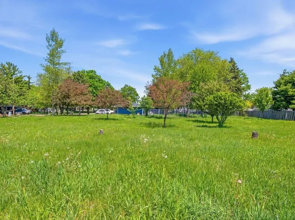 Shady Ln, Green Bay, WI 54313