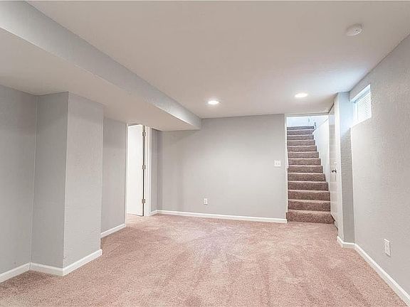 3rd image of 8409 Cherry St