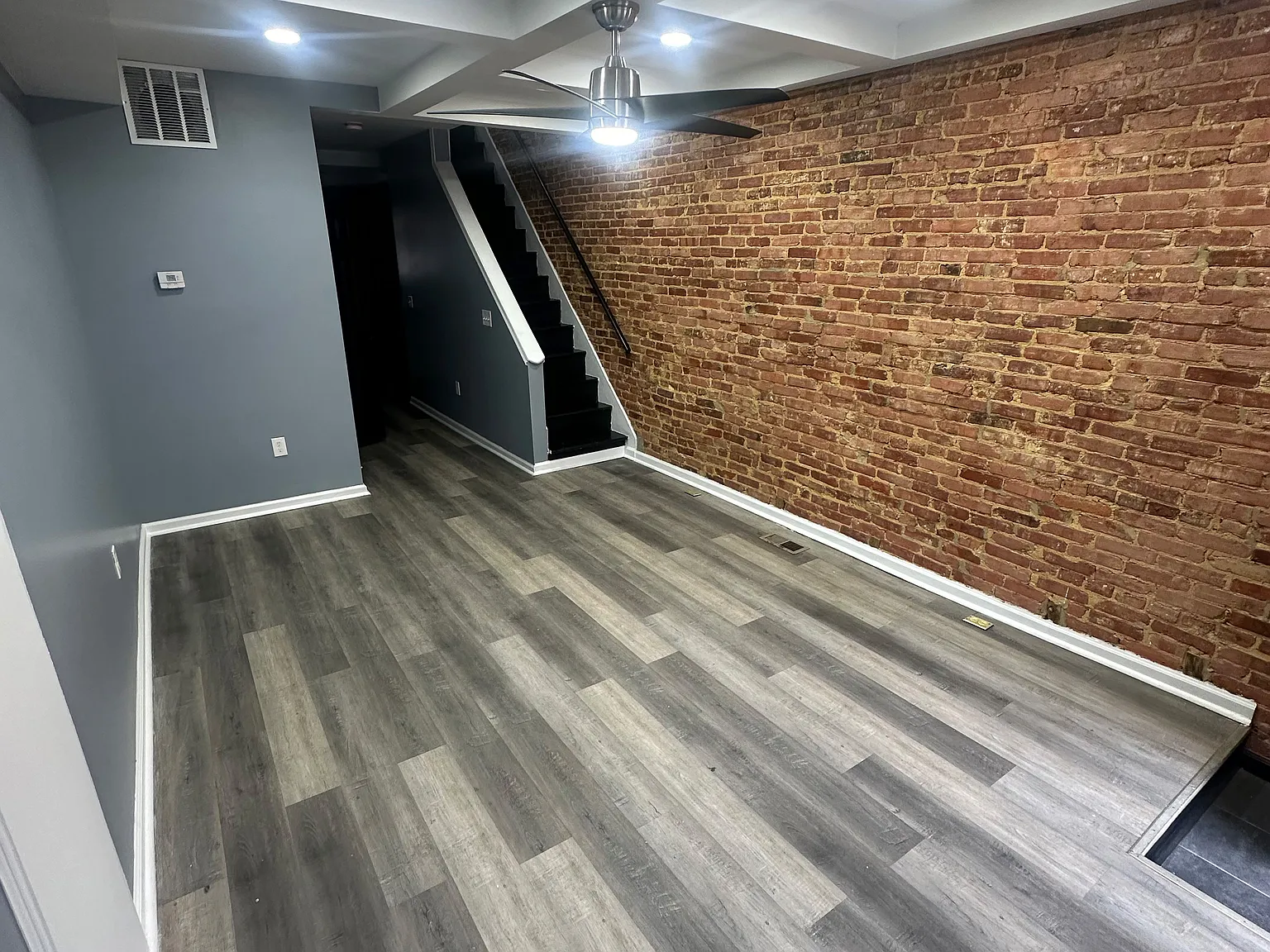 2 bed, 3.0 bath, $1,750 — Photo 2