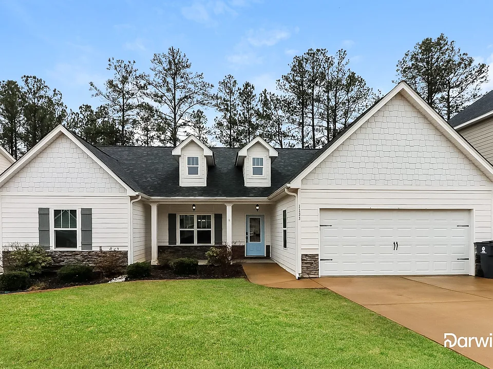 1133 Red Bud Cir