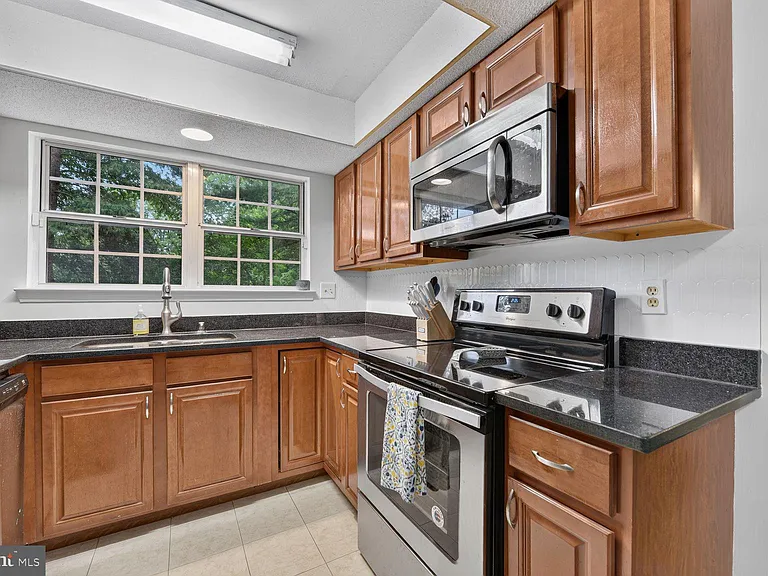 12103 Green Ledge Ct #101 — Photo 11