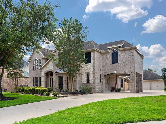3rd image of 26315 Watercypress Court