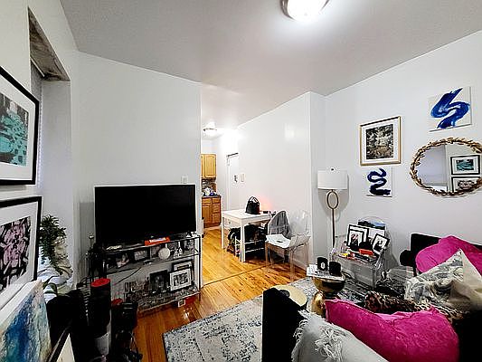 1st image of 175 E 101st St APT 8