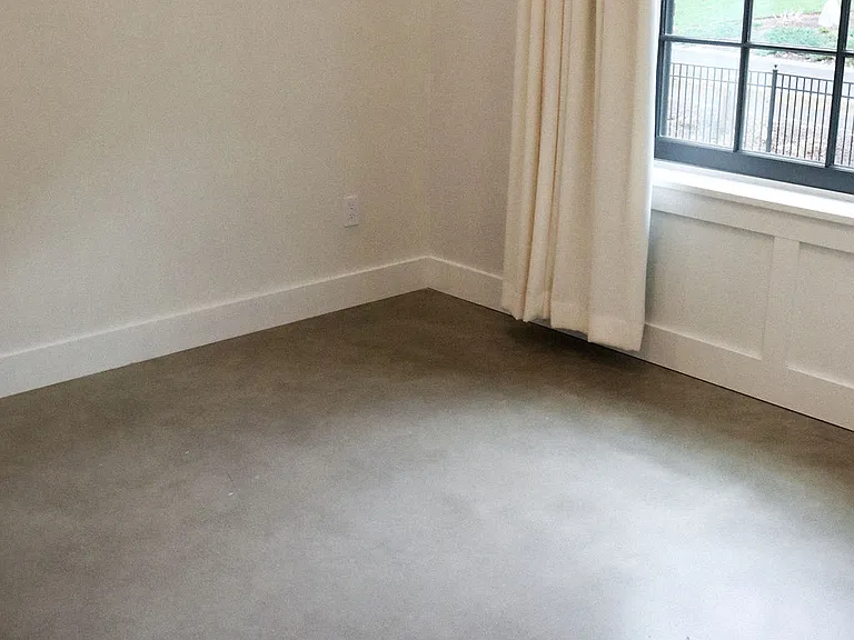 50 Round Hill Rd #3 — Photo 11