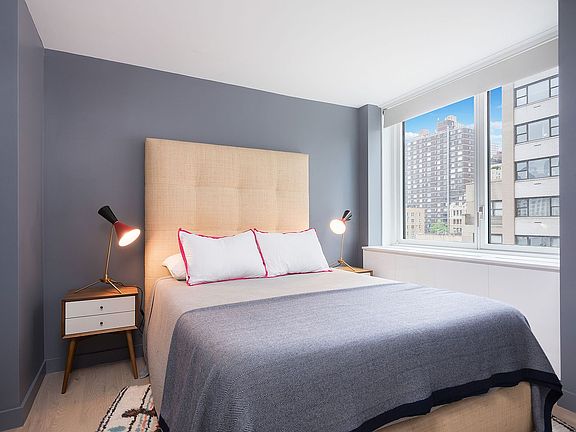 5th image of 301 W 53rd St APT 9F