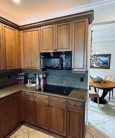 7891 Monarch Ct — Photo 11