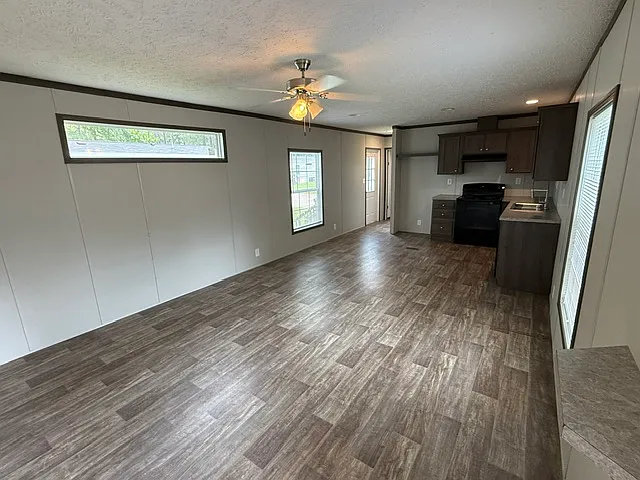 10001 Garners Ferry Rd #B8 — Photo 2
