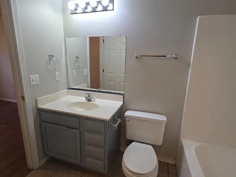 106 Willow Creek Dr — Photo 22
