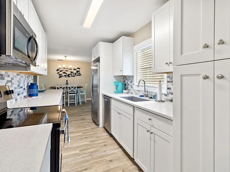 526 Conrad Rd — Photo 12