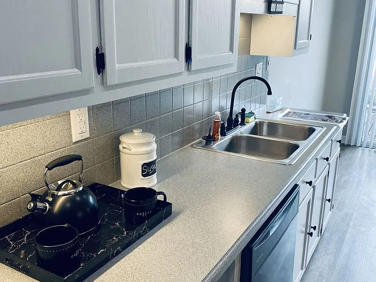 205 Forest View Ct — Photo 6