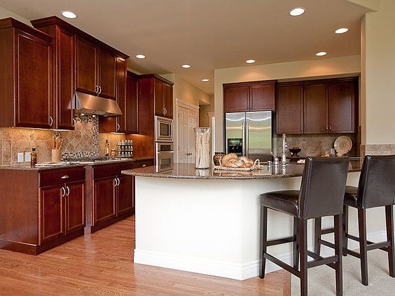 Spacious Kitchen w/Slab Granite Island