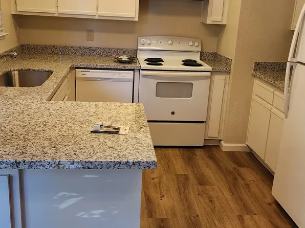 18 El Capitan Ln, Antioch, CA 94509