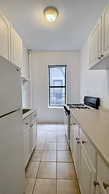 Rented by Corcoran | media 6