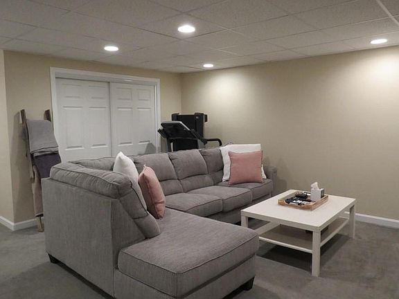 4th image of 308 Elmwood Dr Unit 308