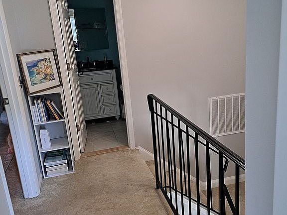 4th image of 1722 Dogwood Dr