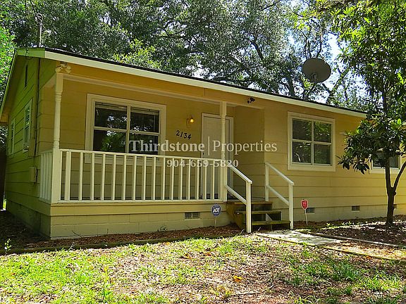 4th image of 2134 Thomas Ct