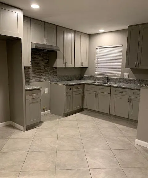 708 N Conlon Ave — Photo 7
