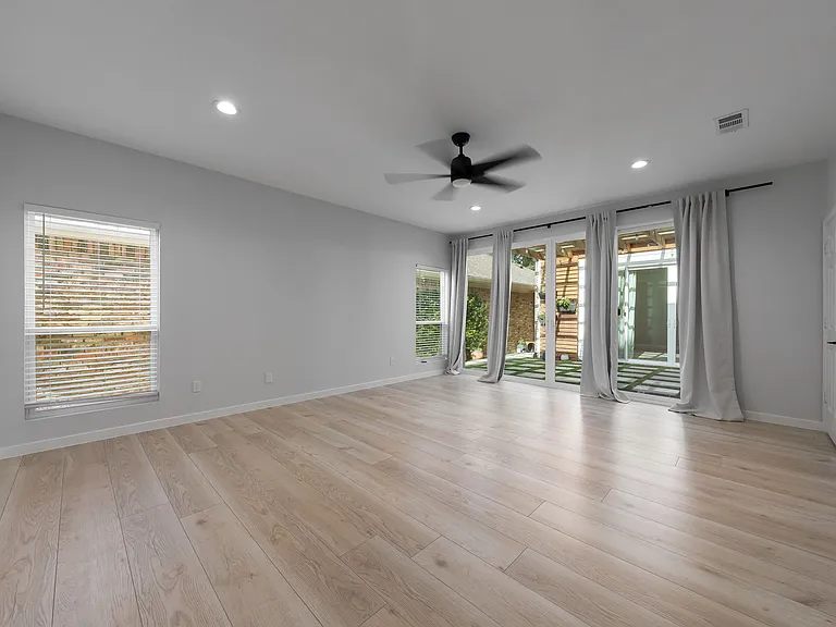 14140 Regency Pl — Photo 21