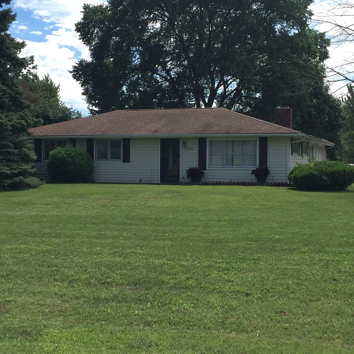 1406 Gillie Dr photo 1