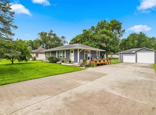 5355 NW 63rd Pl, Johnston, IA 50131