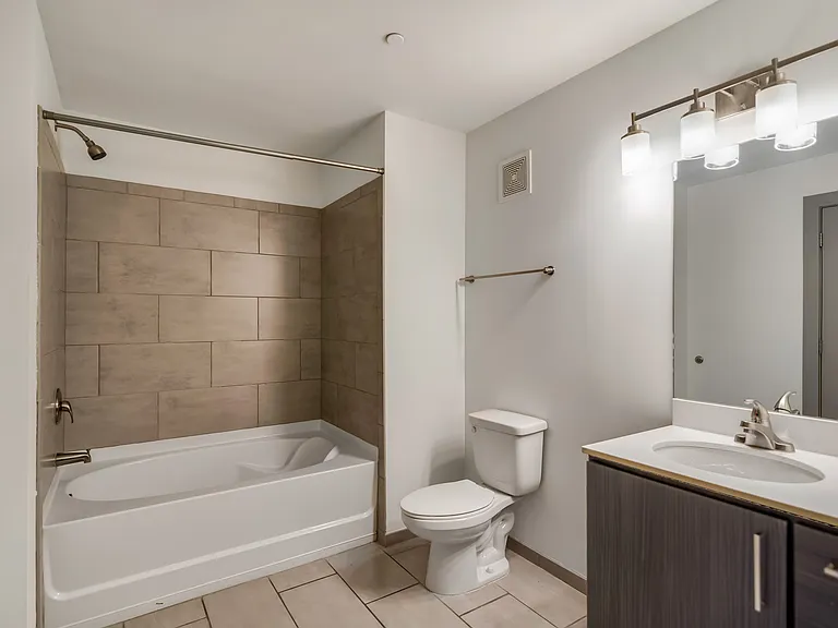 Artemis Midtown — Photo 10