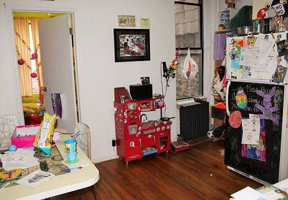 4th image of 517 Wilson Ave APT 1R