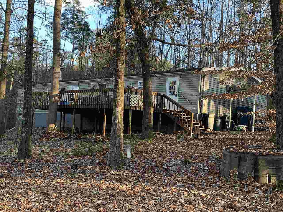 1st image of 405 Blackberry Ln
