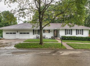 1906 Argyle St, Hamburg, IA 51640