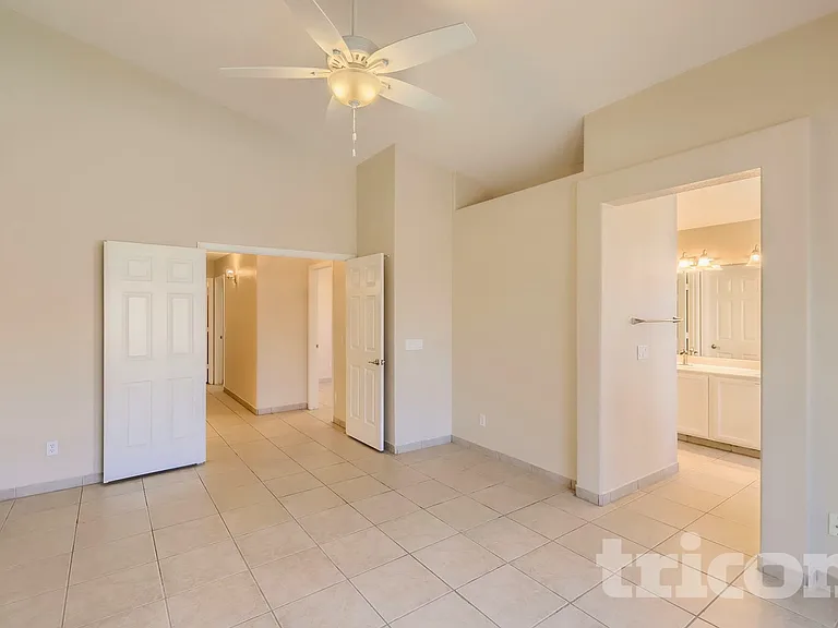 15028 W Elko Dr — Photo 9