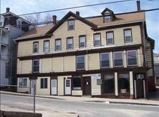 59 Winter St, Lincoln, RI 02838