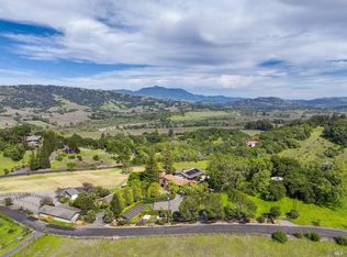 4030 Old Barn Rd, Healdsburg, CA 95448