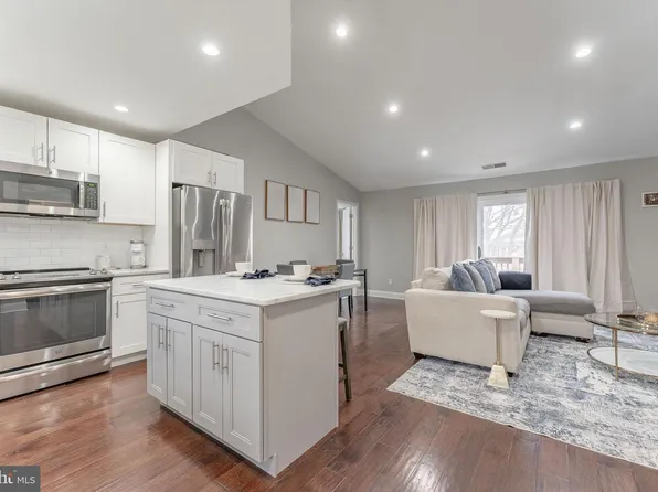 308 Pritchard Pl, Newtown Square, PA 19073