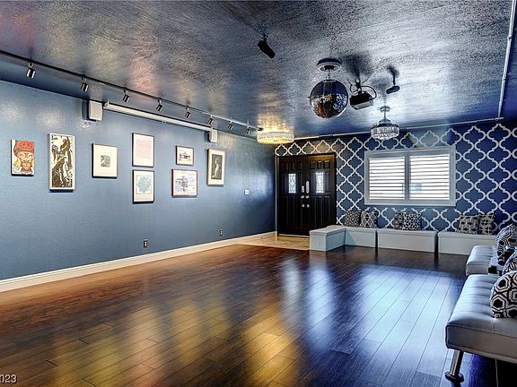 4th image of 3059 Van Buskirk Cir