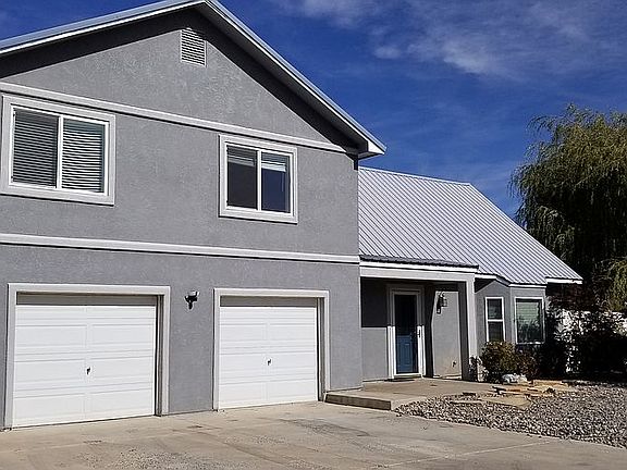 2nd image of 812 Shiraz Dr