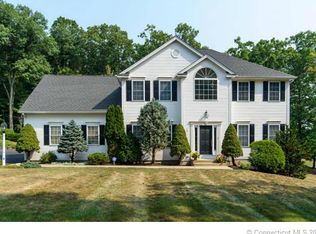 128 Ice Pond Ln, East Berlin, CT 06023