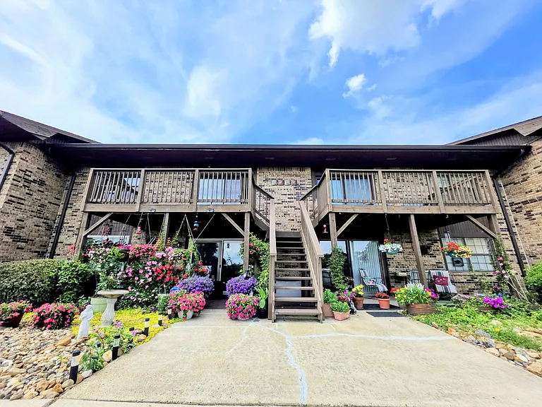 210 Carl Dr #B6 — Photo 21