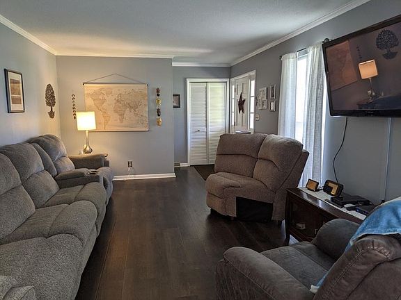 4th image of 1211 Poplar Ct