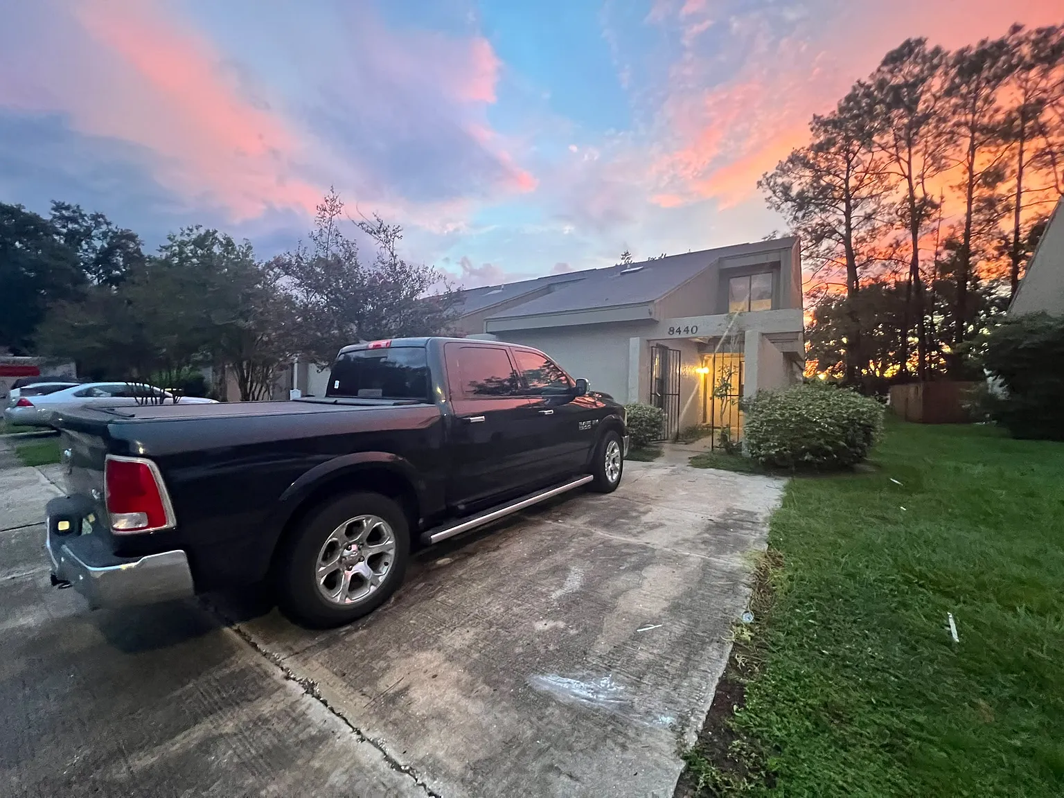 2 bed, 1020 sqft, $800 — Photo 1