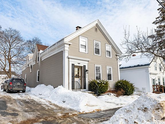 3rd image of 229 Center Street