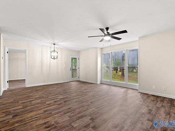 2nd image of 4921 Seven Pine Cir