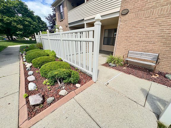 2nd image of 19603 Northridge Dr #52