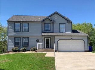 7208 Green Meadow Dr, Imperial, PA 15126