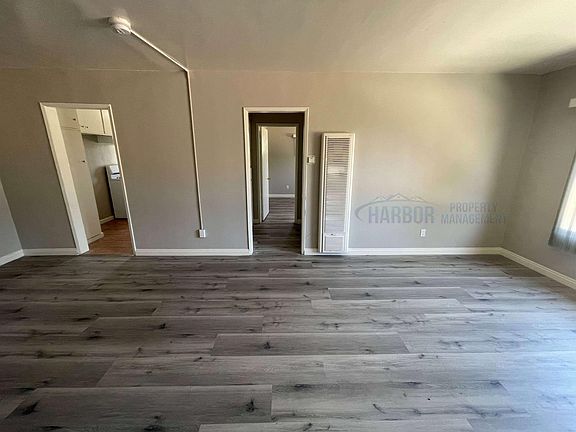 5th image of 3189 Euclid Ave #35