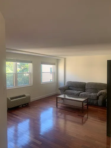 1801 Clydesdale Pl NW Photo 1