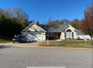 102 Heidibrook Ln, Lyman, SC 29365