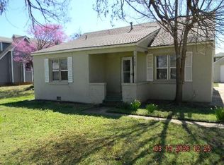 708 Kaw St, Perry, OK 73077