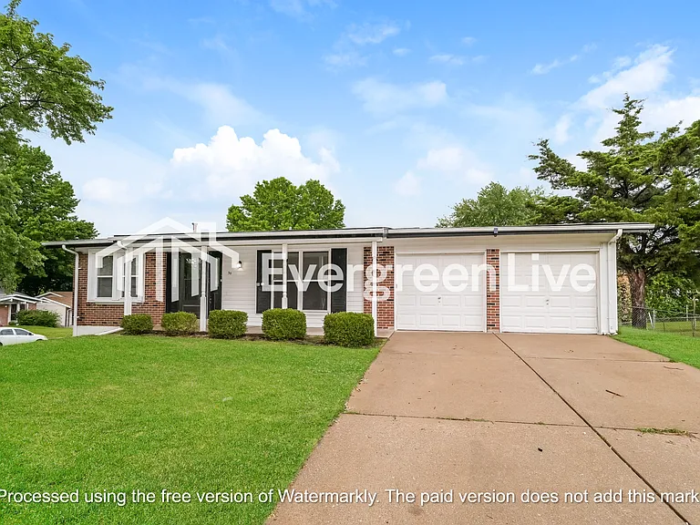 30 Cheyenne Dr — Photo 1